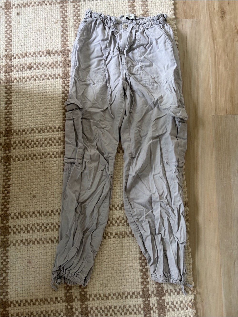 Abercrombie & Fitch Light Gray Taupe Cargo Jogger Pants